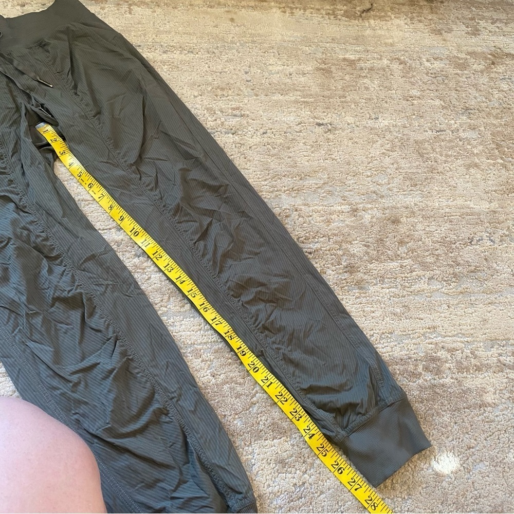 Lululemon Dance Studio Green Twill Joggers Pants Cuffed Tapered Leg Drawstring - Picture 5 of 9